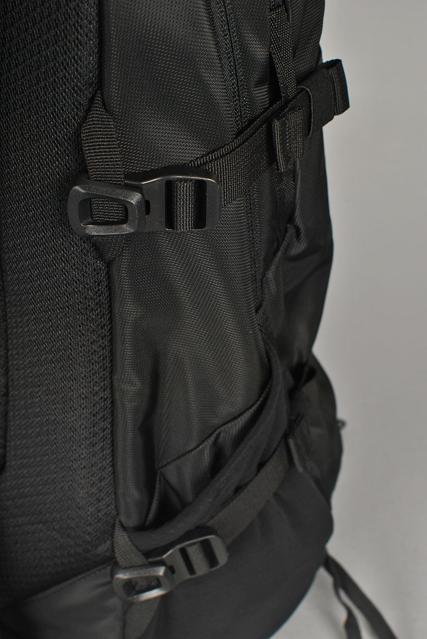 Day Hiker Backpack 22L | 22 L | True-Black | 9010510554239